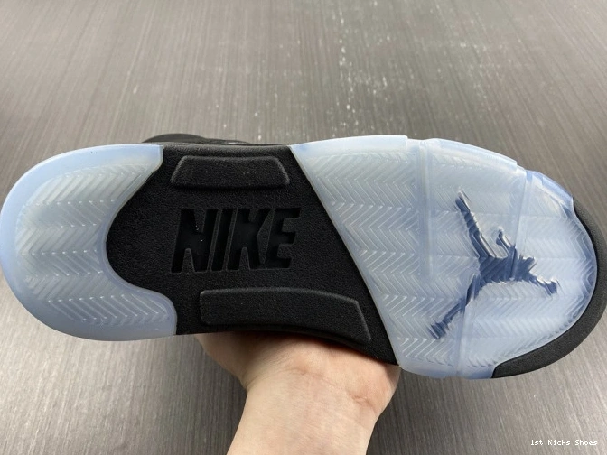 5 Black 592 SportInspired Jordan 845035- (2016) Retro Metallic 0111